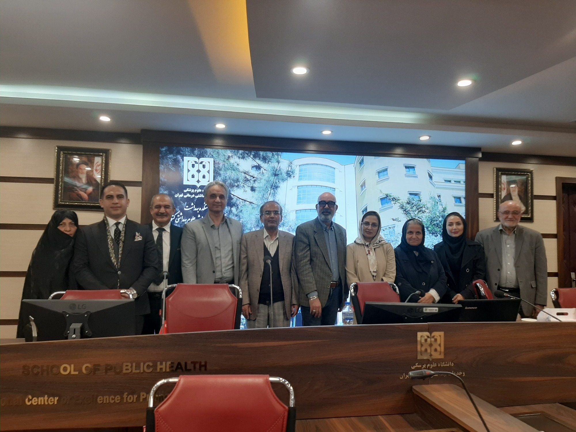 جلسه دفاع از پایان نامه نگار ونکی 